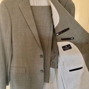 Brooks Brothers Grey Explorer Fitzgerald 40R jacket W32L30 Pants